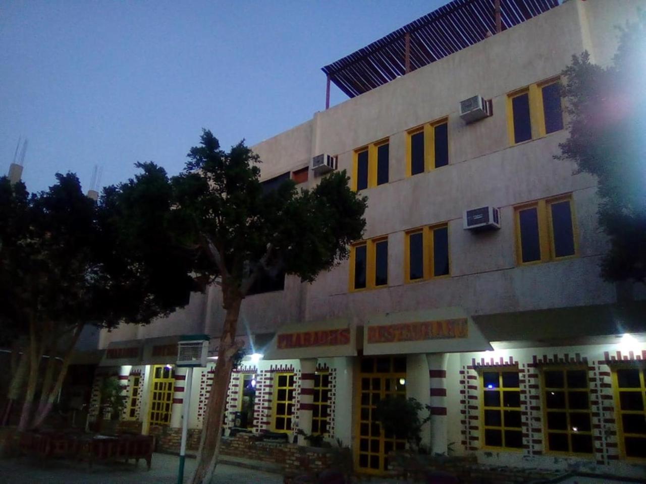 Pharaohs Hotel Luxor Luaran gambar